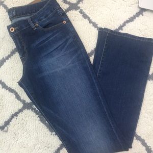 Lucky Brand dark wash Lolita boot cut size 28